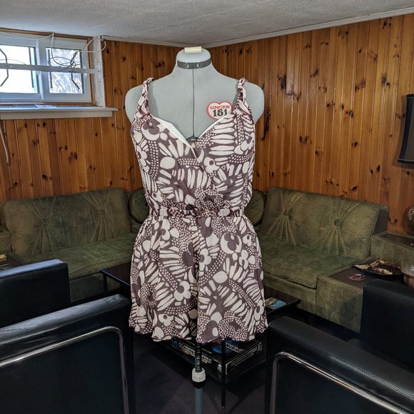 Club Monaco Romper Size 8 - Picture 1 of 4